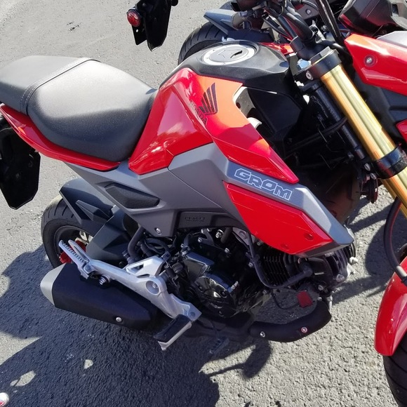 Meet your Posher, Carlos - Picture 1 of 1